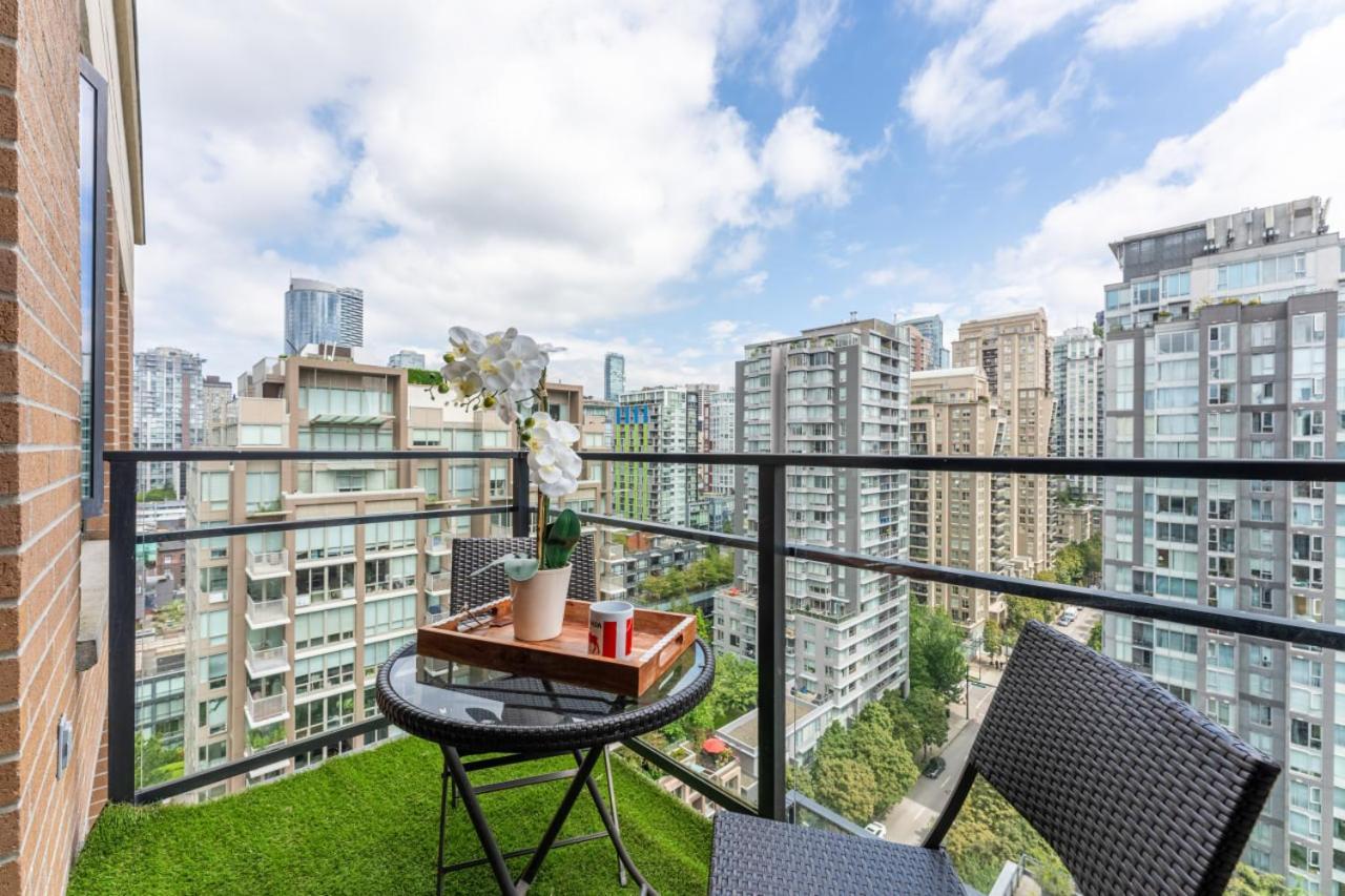 Cozy 1 Bdr Apartment Located In Yaletown Area With City View Vancouver Exterior photo